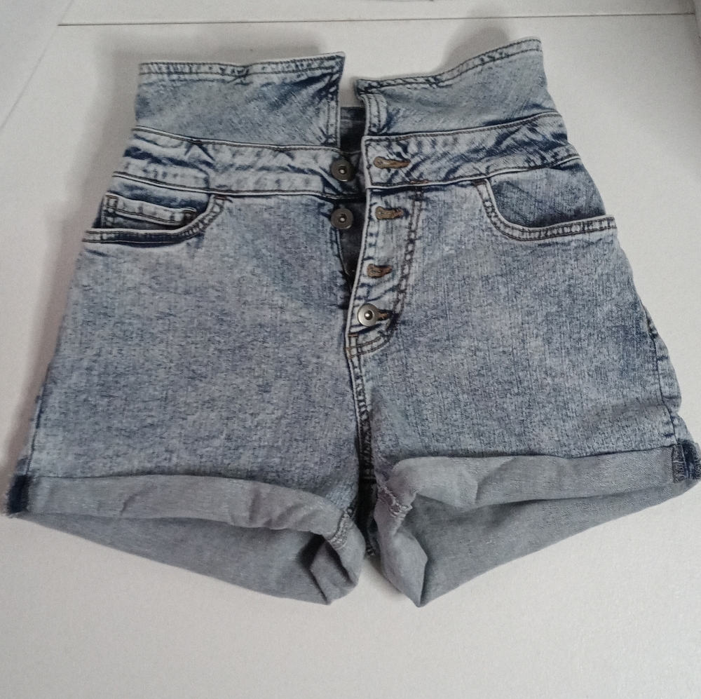 No Boundaries High Rise Shorts